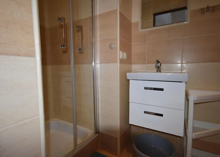 Dom Aurelia アパート カルビア